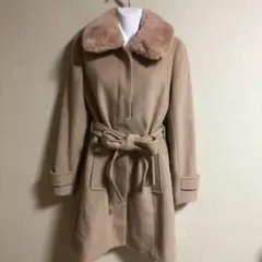 ピンキーアンドダイアン未使用ファーつきベージュコート