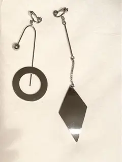 UN3D アシンメトリー イヤリング