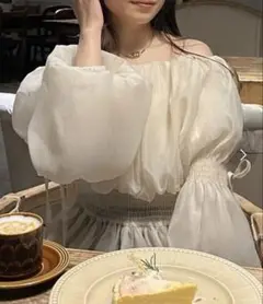 JUNOAH オフショル