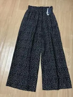 【新品未使用】グレディブリリアン　ドット柄　ワイドパンツ