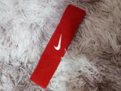 Nike 赤 ヘッドバンド