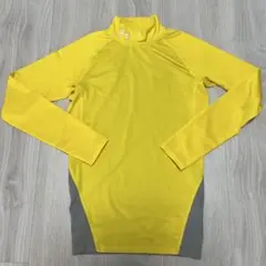 UNDER ARMOUR アンダーシャツ　イエロー　長袖　SM