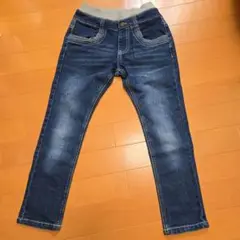 Item thumbnail for item 9406c9c9-a057-4d4b-acd6-206ffd9d5625