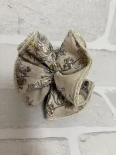 リバティ♡ハンドメイド　シュシュ セリーヌ　ウォールナッツ×ベージュラメ