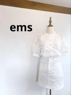 【極美品】ems セットアップ花柄　962