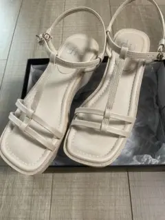 ♡美品♡ストラップ付きサンダル （23.5〜24センチ）