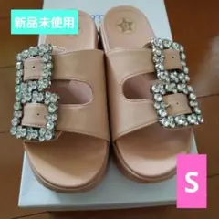 お値下げしました❢ベージュ♡ビジュー付き♡サンダル♡Sサイズ