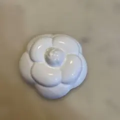 【CHANEL】カメリアのペーパーウエイト