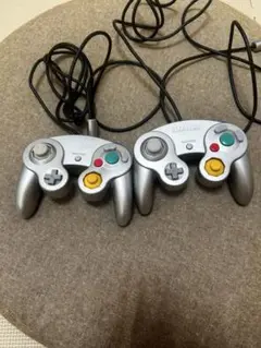 ゲームキューブ コントローラー シルバー 2個セット