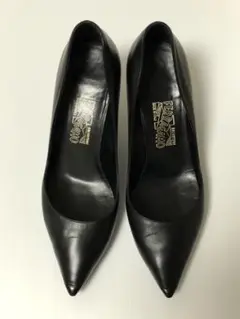 SalvatoreFerragamo ピンヒールパンプス 8H ブラックレザー