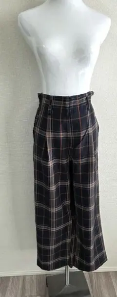 ネイビー系チェック柄ワイドパンツ