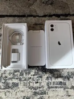 Apple iPhone 11 箱付属品あり