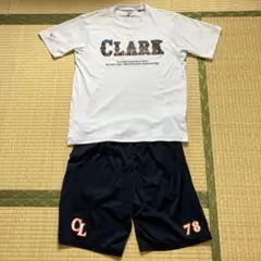 クラーク記念国際記念Tシャツと短パン