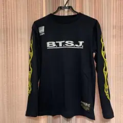 レア BTSJ LESMILLS ロングTシャツ z33