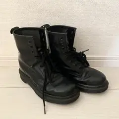 Dr.Martens MONO 8ホールブーツ