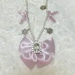 Maison de FLEUR シャイニービジューリボンバッグチャーム　ピンク