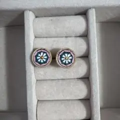 花柄エナメルピアス