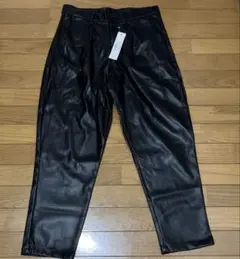 エマクローズ EMMA CLOTHES フェイクレザーテーパードパンツ メンズ