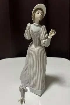 LLADRO リヤドロ 5000 読書をする貴婦人 高さ約36cm リヤドロ】【読書する貴婦人】【絶版】【5000】