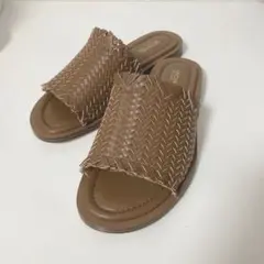 Item thumbnail for item 8b784c8d-59cd-4c32-a2ea-170528b3c285