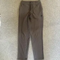 美品　デサントストレッチパンツ