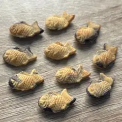 ミニチュアたい焼き　10個入り　フェイクフード　ミニチュア　たい焼き