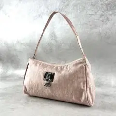 Item thumbnail for item a8a5d26e-c5f3-4fc5-869d-32b3e59787a7