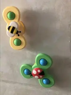 幼児向け蜂とキノコデザインおもちゃ