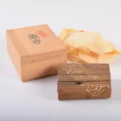 茶道具　木谷利男作　法隆寺天平古材　内金溜　香合　共箱　V　8501 茶道具木谷利男作法隆寺天平古材内金溜香合共箱V8501
