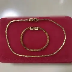 ジバンシー