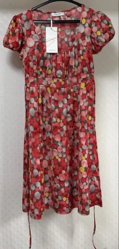 【新品★美品】フランス製 フィフィーユ ドット柄 半袖ひざ丈ワンピース T1