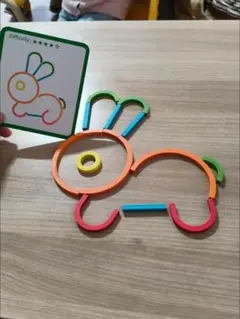 ウサギ形状パズル カラフル