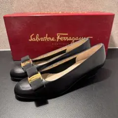 【美品】Salvatore Ferragamo ヴァラ リボンパンプス 5B