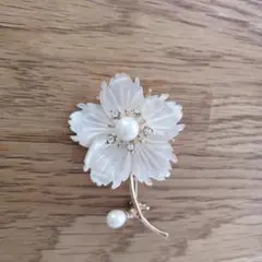 桜の花デザイン ブローチ