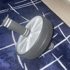 腹筋ローラー