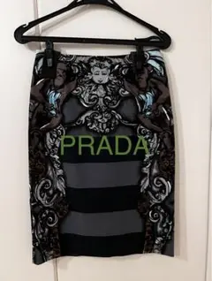 【美品】PRADA ひざ丈タイトスカート