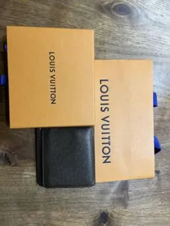 LOUIS VUITTON エピレザー フラグメントケース