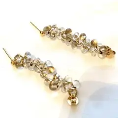 クリアビーズ　ゴールド　ピアス