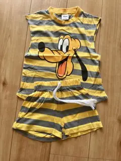 Disney プルート ノースリーブTシャツ・ショートパンツセット（80ぐらい）