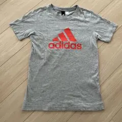 adidas グレー Tシャツ 140㎝くらい