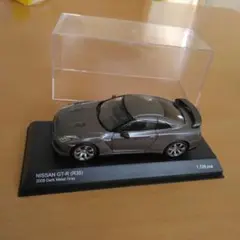 京商　1/43 ニッサンGT-R R35