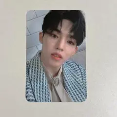 Item thumbnail for item e572e32f-46f2-418a-8ff7-6805031e28c3