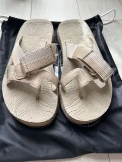 Teva ベージュサンダル
