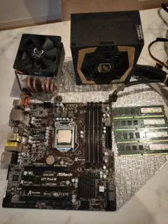 i7-3770 / H77マザーボード / DDR3 16GB / 電源400W