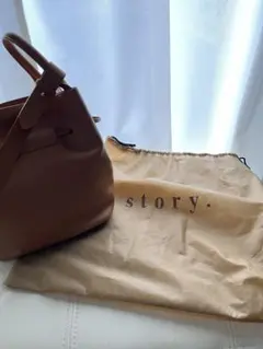story 本革ショルダーバッグ