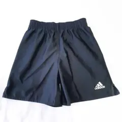 adidas 黒 ハーフパンツ