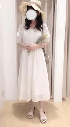 MAJESTIC LEGON 刺繍スクエアロングフレアワンピース　値札あり