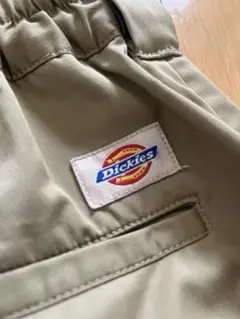 Dickies カーキ チノパン