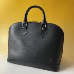 Louis Vuitton 黒 エピ アルマ ハンドバッグ ルイヴィトン