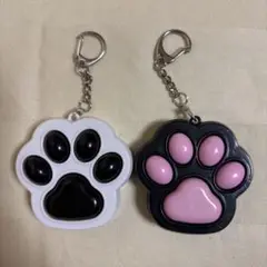 カチッとにくきゅうキーホルダー　2個セット